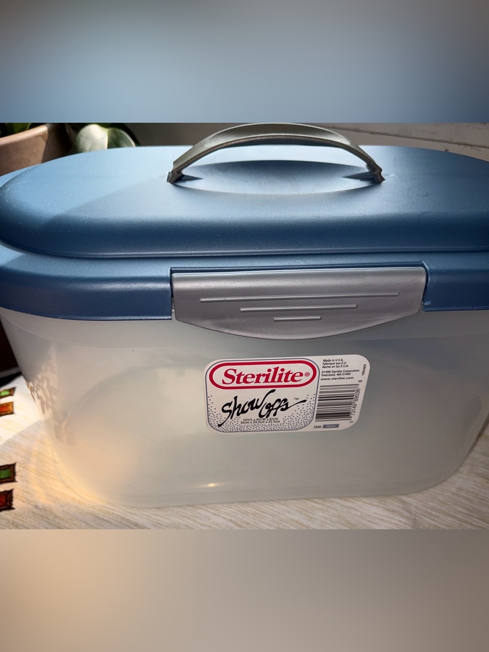 Sterilite Large EZ Carry Show Off Storage Tote #1890 blue glacier Hinged Lid